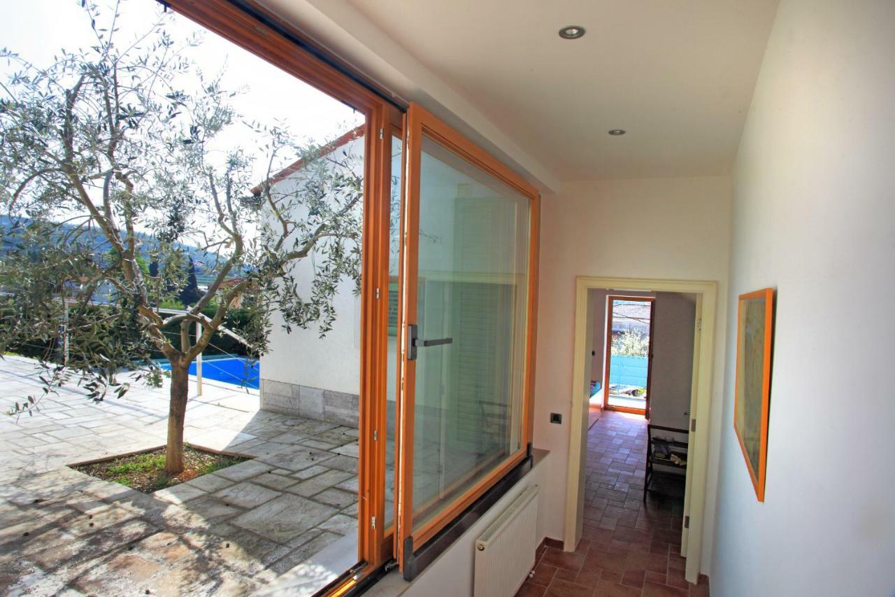 Spacious Villa In Parecag With A Swimming Pool Secovlje Luaran gambar
